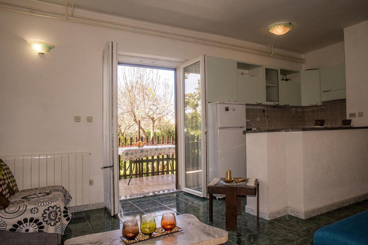 Apartment Lori Fažana Εξωτερικό φωτογραφία