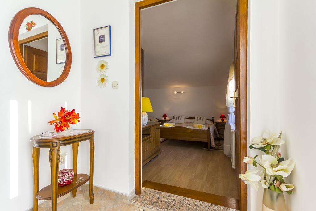 Apartment Lori Fažana Εξωτερικό φωτογραφία